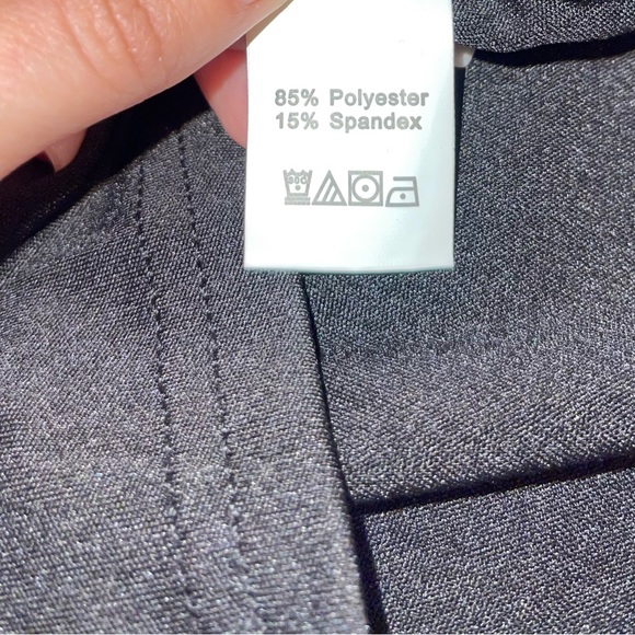 Black size medium romper - Picture 6 of 8